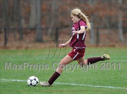 Thumbnail 1 in Bethel vs Barlow (CIAC Class L Quarterfinal) photogallery.