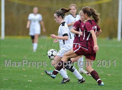 Thumbnail 1 in Bethel vs Barlow (CIAC Class L Quarterfinal) photogallery.