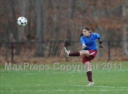 Thumbnail 3 in Bethel vs Barlow (CIAC Class L Quarterfinal) photogallery.