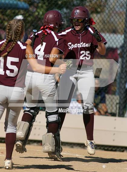 Thumbnail 1 in Mullen vs Berthoud (CHSAA 4A First Round Playoff) photogallery.