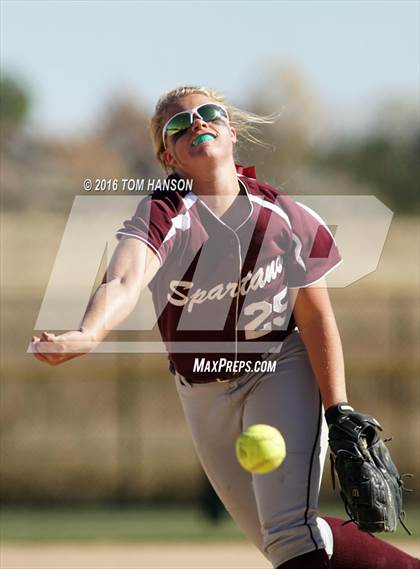Thumbnail 1 in Mullen vs Berthoud (CHSAA 4A First Round Playoff) photogallery.