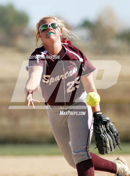 Thumbnail 1 in Mullen vs Berthoud (CHSAA 4A First Round Playoff) photogallery.