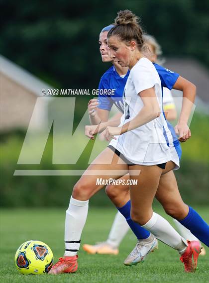 Thumbnail 1 in Penn @ Mishawaka Marian photogallery.