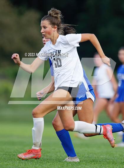 Thumbnail 2 in Penn @ Mishawaka Marian photogallery.