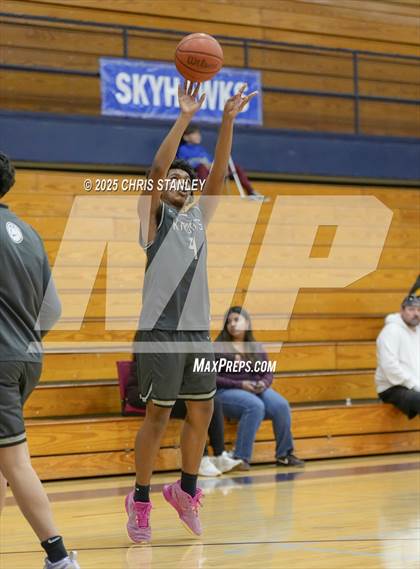 Thumbnail 3 in Sierra Linda vs Metro Tech (PXU Coyote Classic) photogallery.