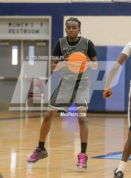 Thumbnail 2 in Sierra Linda vs Metro Tech (PXU Coyote Classic) photogallery.