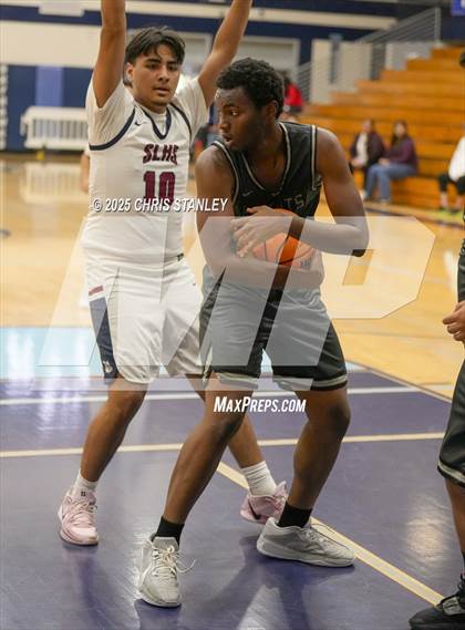 Thumbnail 2 in Sierra Linda vs Metro Tech (PXU Coyote Classic) photogallery.