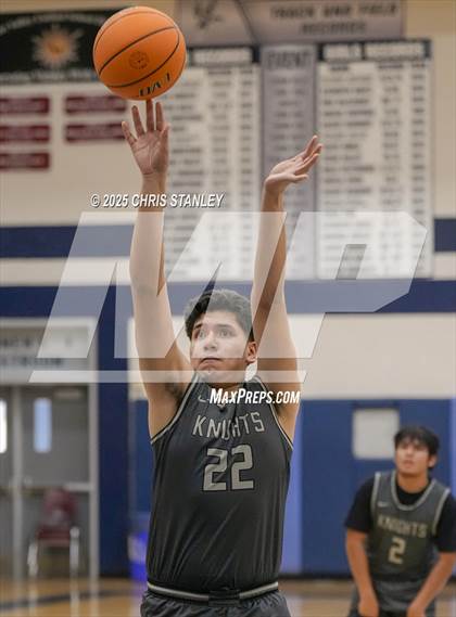 Thumbnail 2 in Sierra Linda vs Metro Tech (PXU Coyote Classic) photogallery.