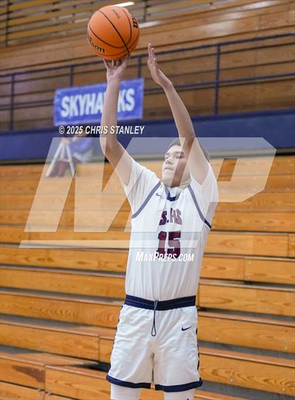 Thumbnail 3 in Sierra Linda vs Metro Tech (PXU Coyote Classic) photogallery.