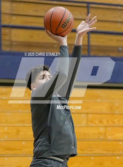 Thumbnail 2 in Sierra Linda vs Metro Tech (PXU Coyote Classic) photogallery.