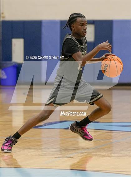 Thumbnail 1 in Sierra Linda vs Metro Tech (PXU Coyote Classic) photogallery.