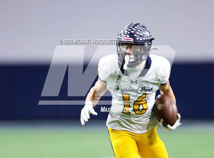 Thumbnail 1 in Reedy vs. Highland Park (UIL 5A D1 Area) photogallery.