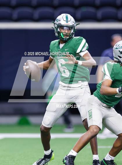 Thumbnail 3 in Reedy vs. Highland Park (UIL 5A D1 Area) photogallery.