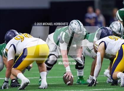 Thumbnail 3 in Reedy vs. Highland Park (UIL 5A D1 Area) photogallery.