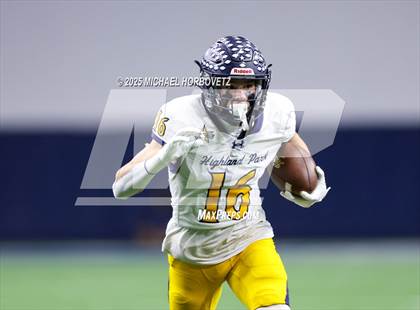 Thumbnail 2 in Reedy vs. Highland Park (UIL 5A D1 Area) photogallery.