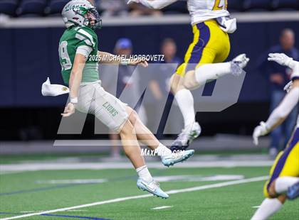 Thumbnail 3 in Reedy vs. Highland Park (UIL 5A D1 Area) photogallery.