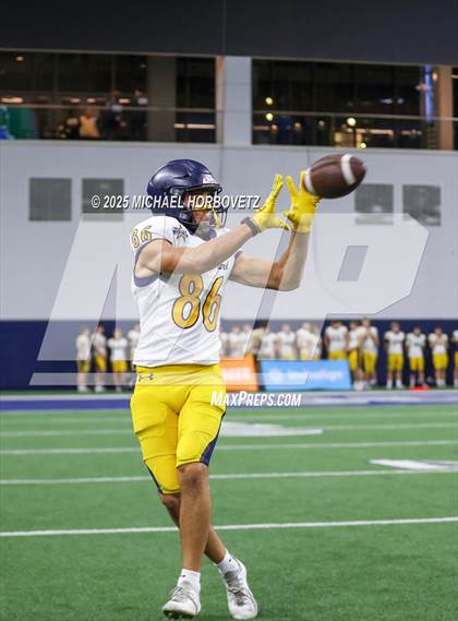 Thumbnail 1 in Reedy vs. Highland Park (UIL 5A D1 Area) photogallery.