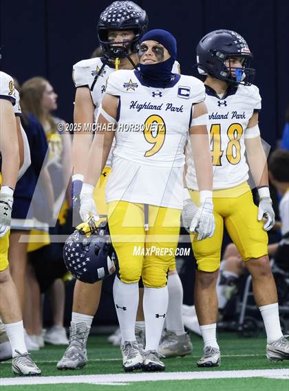 Thumbnail 1 in Reedy vs. Highland Park (UIL 5A D1 Area) photogallery.