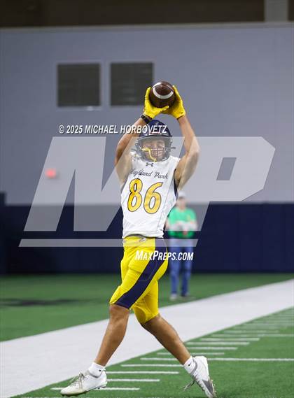 Thumbnail 2 in Reedy vs. Highland Park (UIL 5A D1 Area) photogallery.