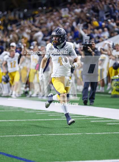 Thumbnail 3 in Reedy vs. Highland Park (UIL 5A D1 Area) photogallery.