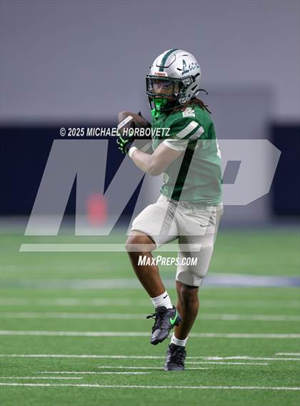 Thumbnail 3 in Reedy vs. Highland Park (UIL 5A D1 Area) photogallery.