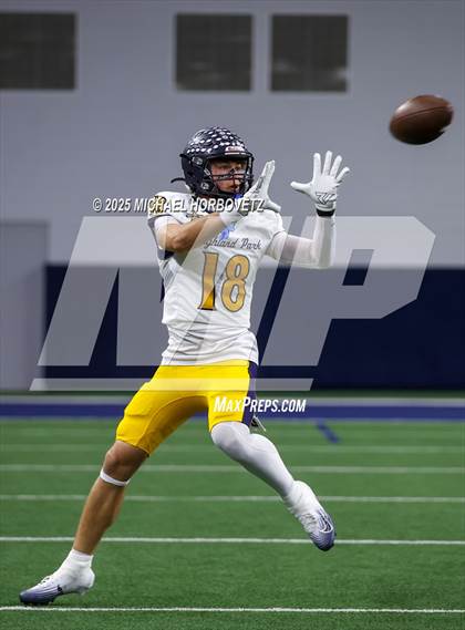 Thumbnail 1 in Reedy vs. Highland Park (UIL 5A D1 Area) photogallery.