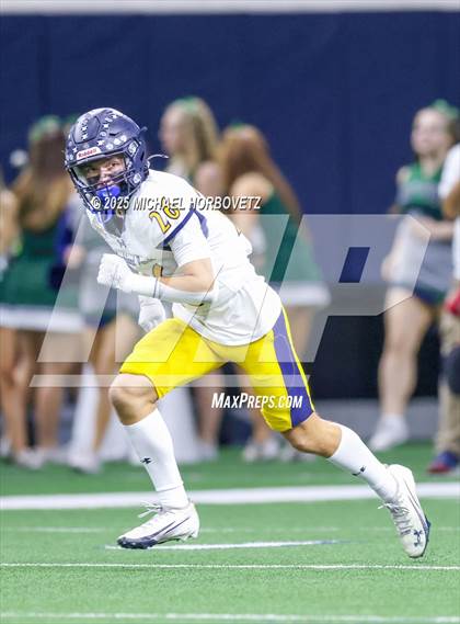 Thumbnail 2 in Reedy vs. Highland Park (UIL 5A D1 Area) photogallery.