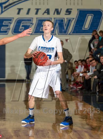 Thumbnail 2 in Regis Jesuit @ Legend photogallery.