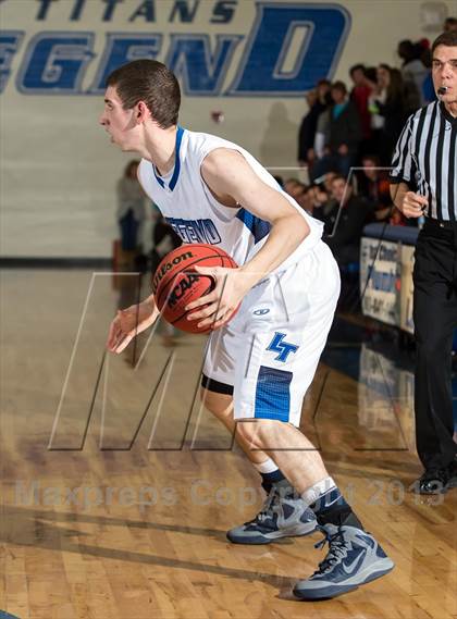 Thumbnail 2 in Regis Jesuit @ Legend photogallery.