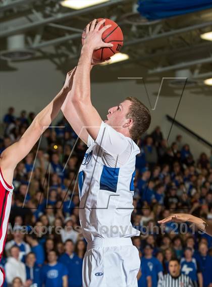 Thumbnail 1 in Regis Jesuit @ Legend photogallery.