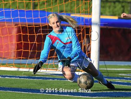 Thumbnail 3 in Carlsbad vs. La Costa Canyon (CIF SDS Open Division Final) photogallery.