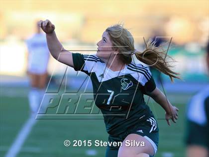 Thumbnail 3 in Carlsbad vs. La Costa Canyon (CIF SDS Open Division Final) photogallery.