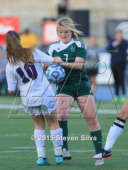Thumbnail 1 in Carlsbad vs. La Costa Canyon (CIF SDS Open Division Final) photogallery.