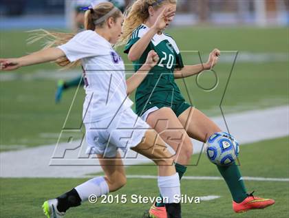 Thumbnail 2 in Carlsbad vs. La Costa Canyon (CIF SDS Open Division Final) photogallery.