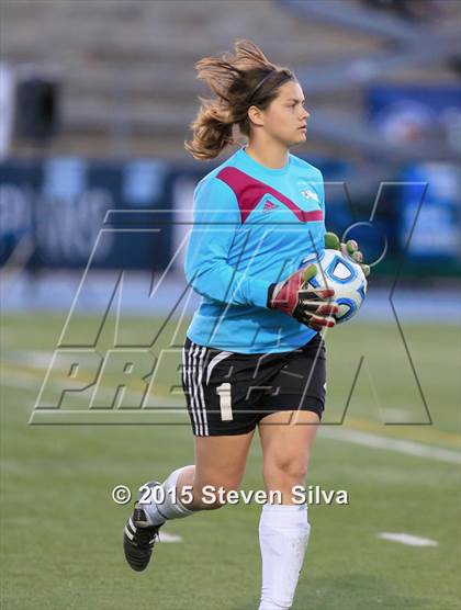 Thumbnail 1 in Carlsbad vs. La Costa Canyon (CIF SDS Open Division Final) photogallery.