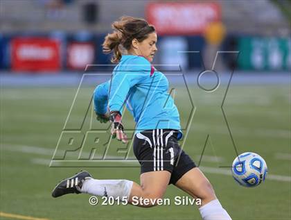 Thumbnail 3 in Carlsbad vs. La Costa Canyon (CIF SDS Open Division Final) photogallery.