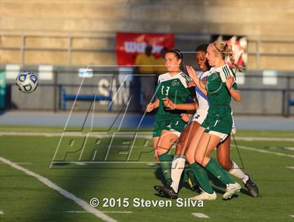 Thumbnail 3 in Carlsbad vs. La Costa Canyon (CIF SDS Open Division Final) photogallery.