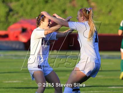Thumbnail 1 in Carlsbad vs. La Costa Canyon (CIF SDS Open Division Final) photogallery.