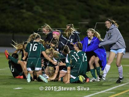 Thumbnail 3 in Carlsbad vs. La Costa Canyon (CIF SDS Open Division Final) photogallery.