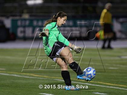 Thumbnail 3 in Carlsbad vs. La Costa Canyon (CIF SDS Open Division Final) photogallery.