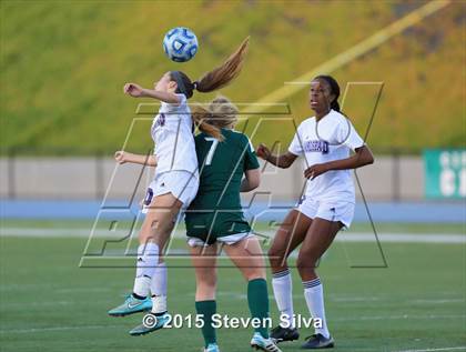 Thumbnail 2 in Carlsbad vs. La Costa Canyon (CIF SDS Open Division Final) photogallery.