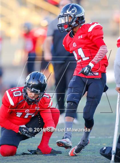 Thumbnail 3 in Arleta vs. Carson  photogallery.