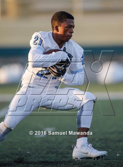 Thumbnail 1 in Arleta vs. Carson  photogallery.