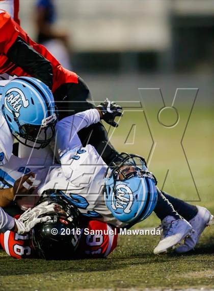 Thumbnail 3 in Arleta vs. Carson  photogallery.