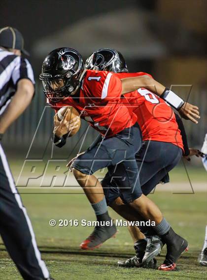 Thumbnail 3 in Arleta vs. Carson  photogallery.