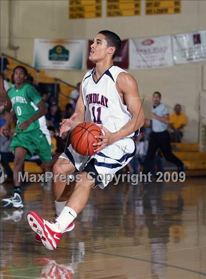 Thumbnail 2 in Findlay Prep vs. Fort Myers (City of Palms Classic) photogallery.
