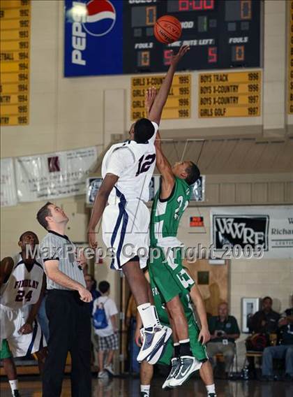 Thumbnail 1 in Findlay Prep vs. Fort Myers (City of Palms Classic) photogallery.