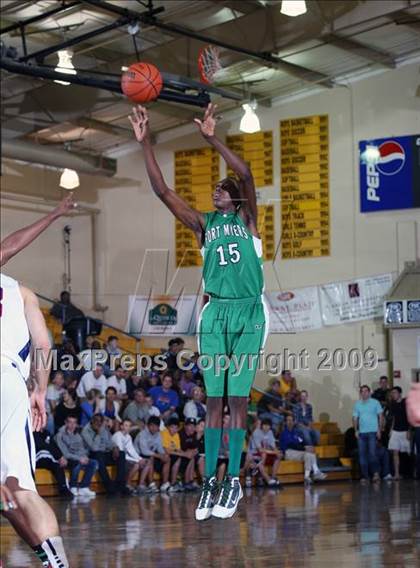 Thumbnail 1 in Findlay Prep vs. Fort Myers (City of Palms Classic) photogallery.