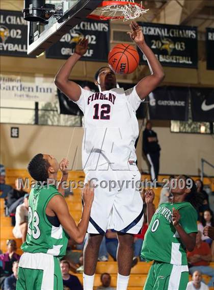 Thumbnail 2 in Findlay Prep vs. Fort Myers (City of Palms Classic) photogallery.