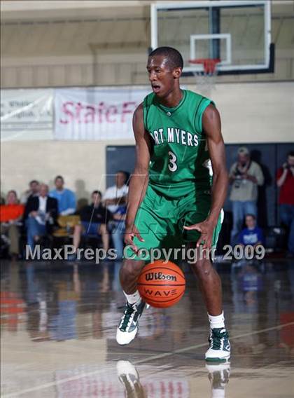 Thumbnail 2 in Findlay Prep vs. Fort Myers (City of Palms Classic) photogallery.